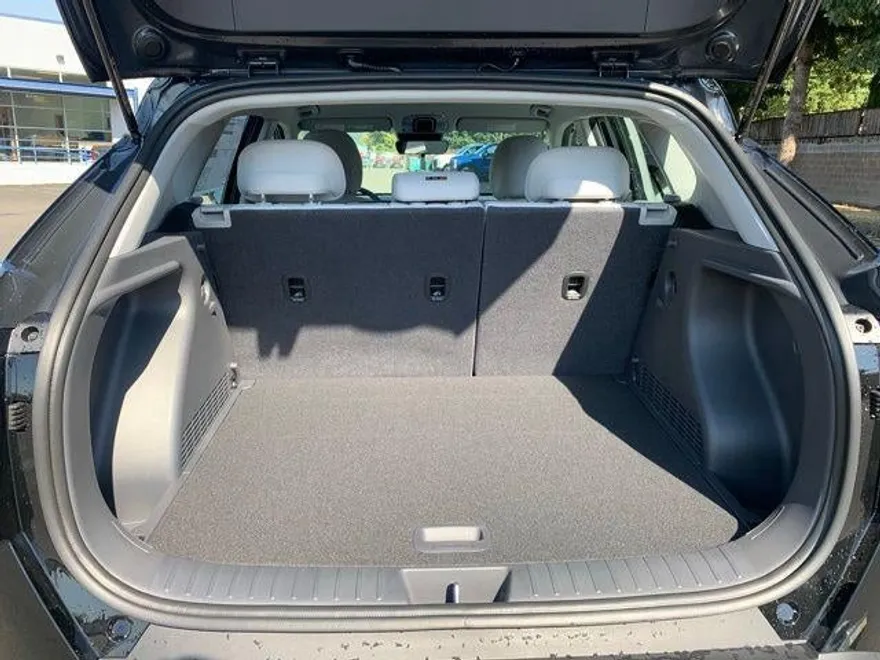 2026 Hyundai Kona SE photo 1