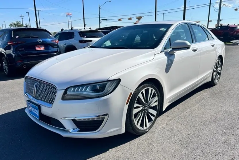 2017 Lincoln MKZ Reserve photo 1