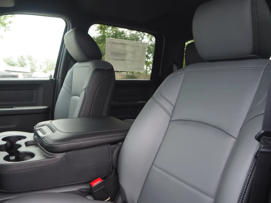 2025 Ram 3500 Tradesman photo 1