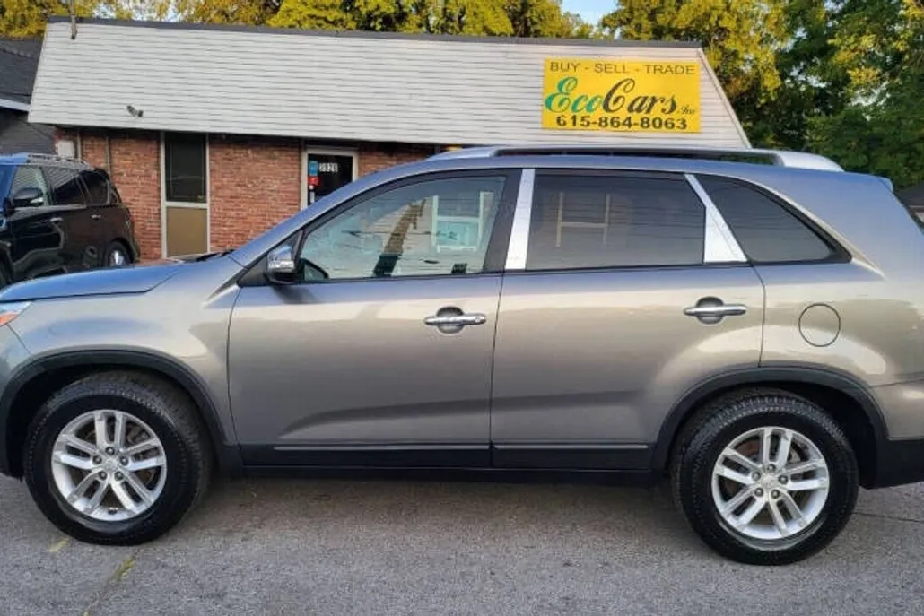 2014 Kia Sorento LX photo 1