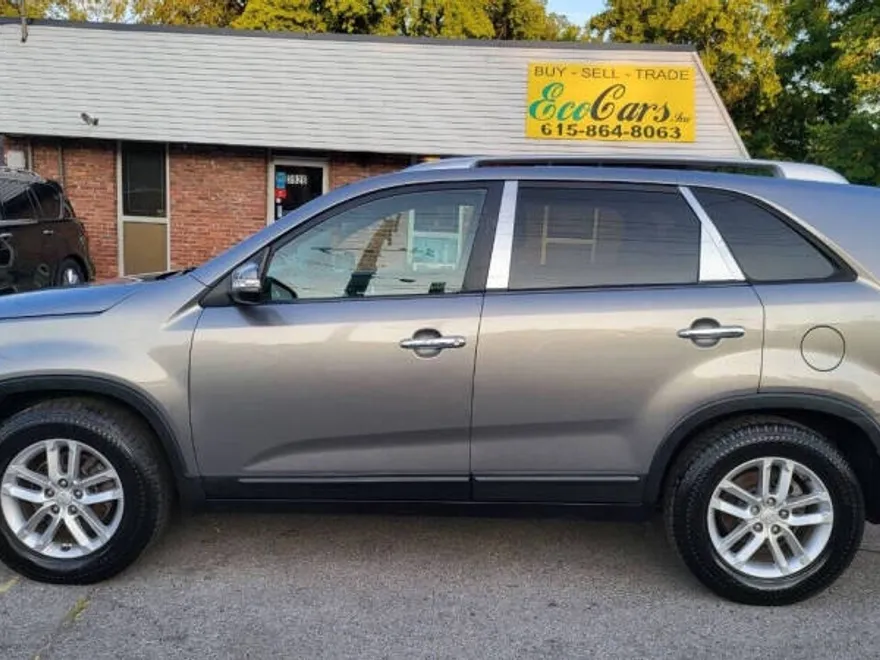 2014 Kia Sorento LX photo 1