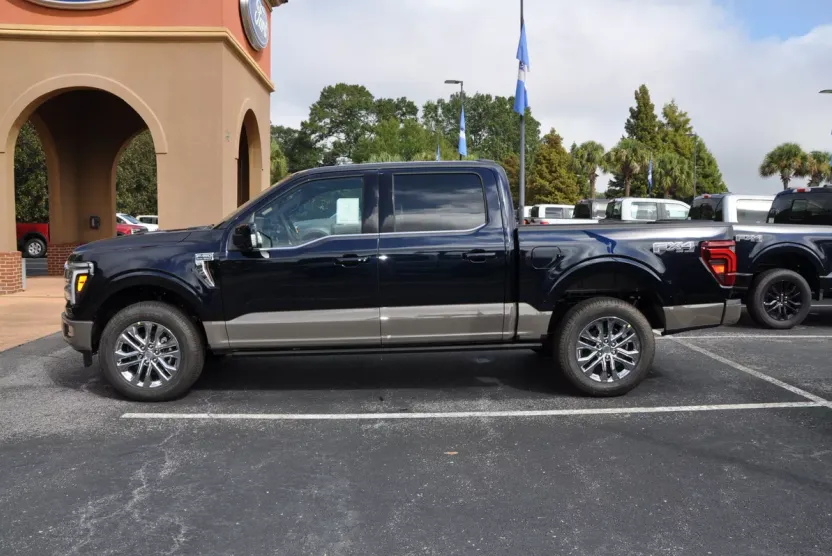 2025 Ford F-150 King Ranch photo 1