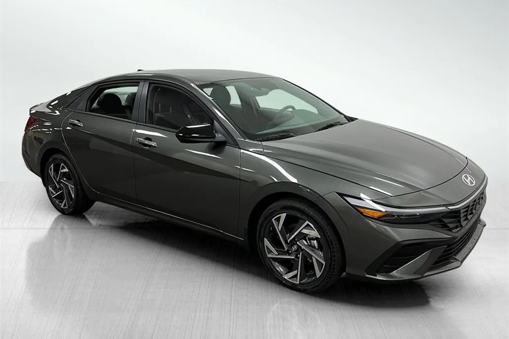 2025 Hyundai Elantra Hybrid SEL Sport photo 1