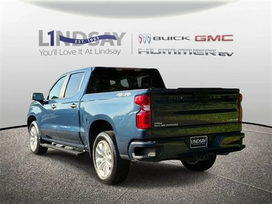 2022 Chevrolet Silverado 1500 Custom photo 1