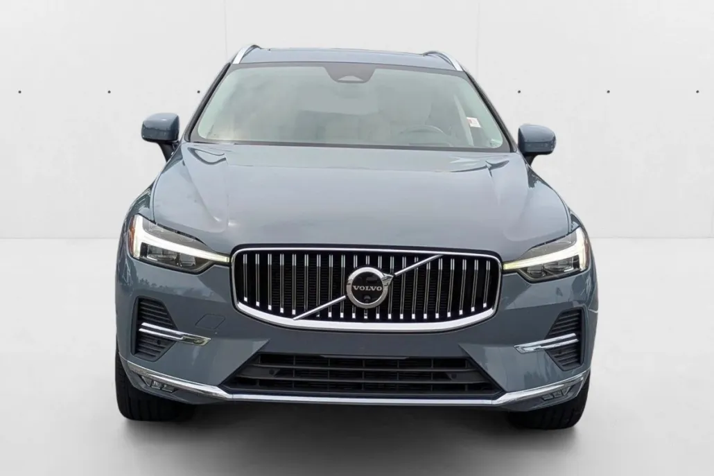 2022 Volvo XC60 Inscription photo 1