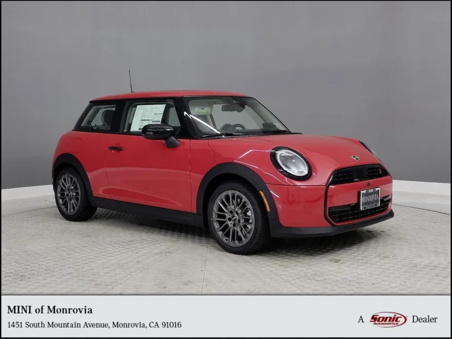 2025 Mini Cooper S Iconic photo 1