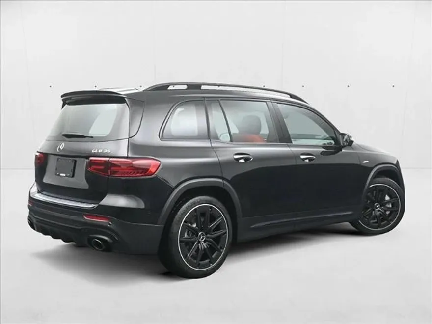 2025 Mercedes Benz GLB AMG 35 photo 1