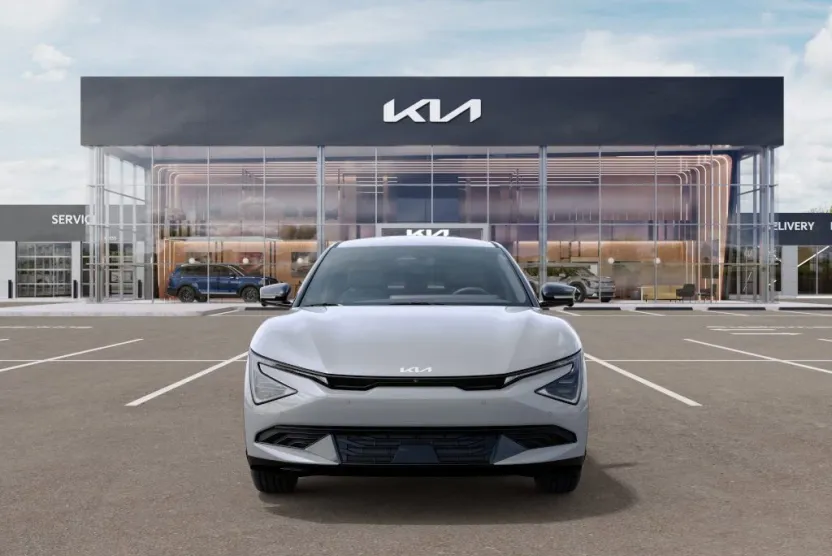 2025 Kia EV6 Wind photo 1