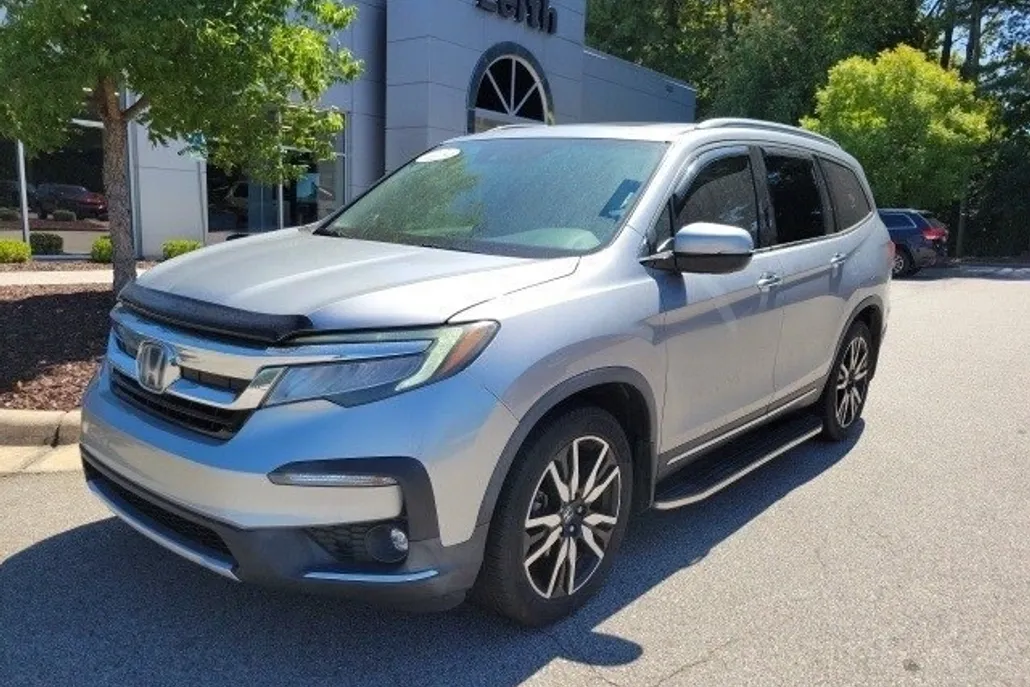 2019 Honda Pilot Touring photo 1
