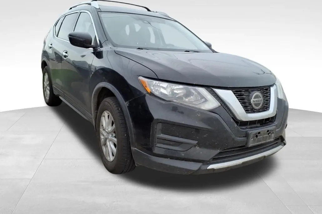 2020 Nissan Rogue SV photo 1