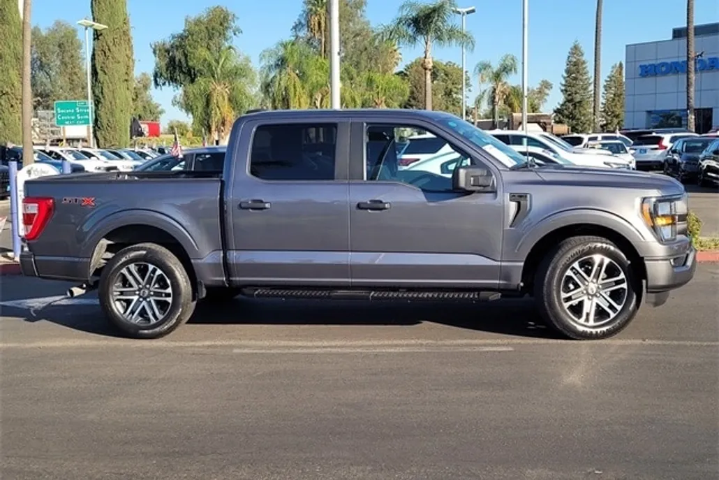 2023 Ford F-150 XL photo 1