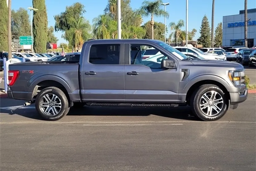 2023 Ford F-150 XL photo 1