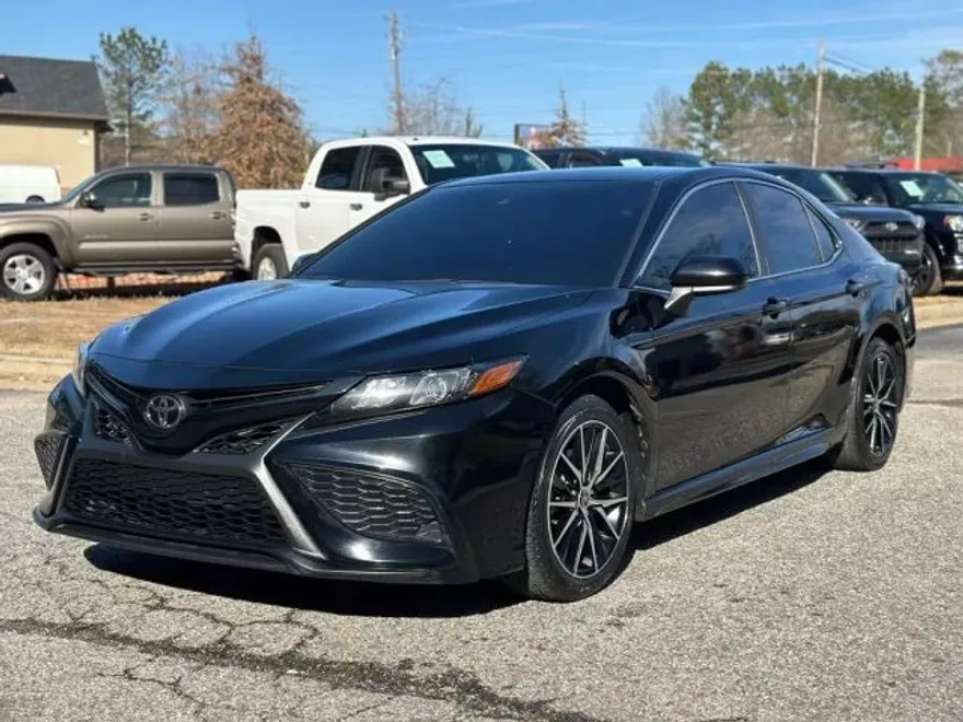 2021 Toyota Camry photo 1