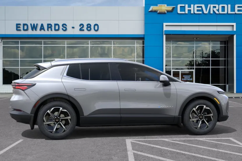 2026 Chevrolet Equinox LT photo 1