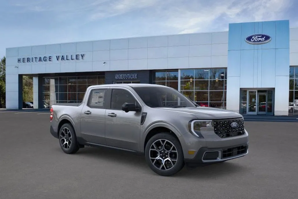 2025 Ford Maverick Lariat photo 1