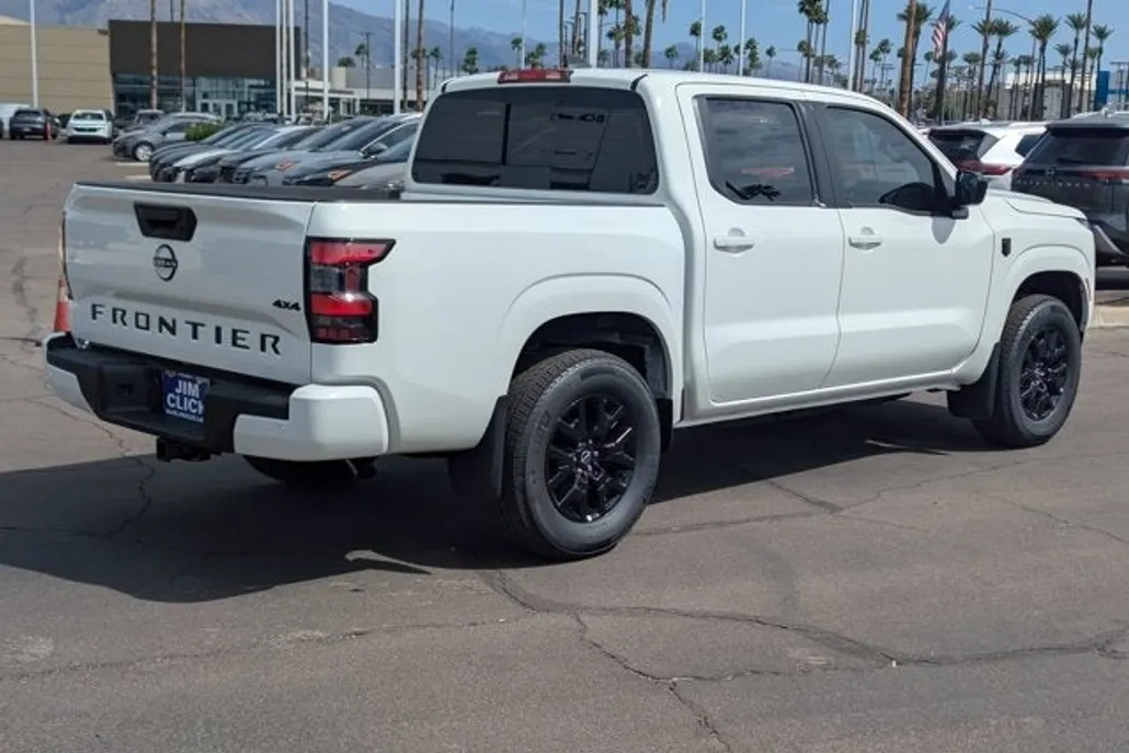 2026 Nissan Frontier Crew Cab SV photo 1