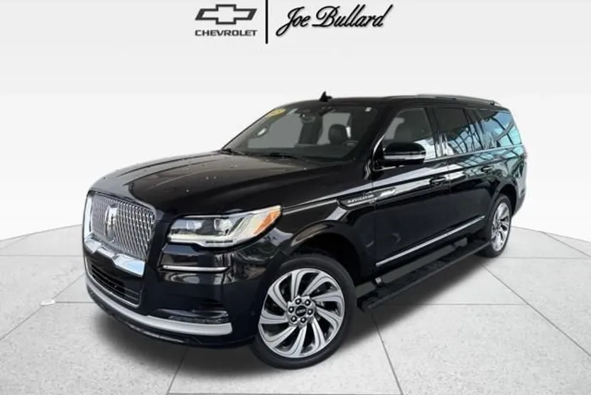 2023 Lincoln Navigator L Reserve photo 1