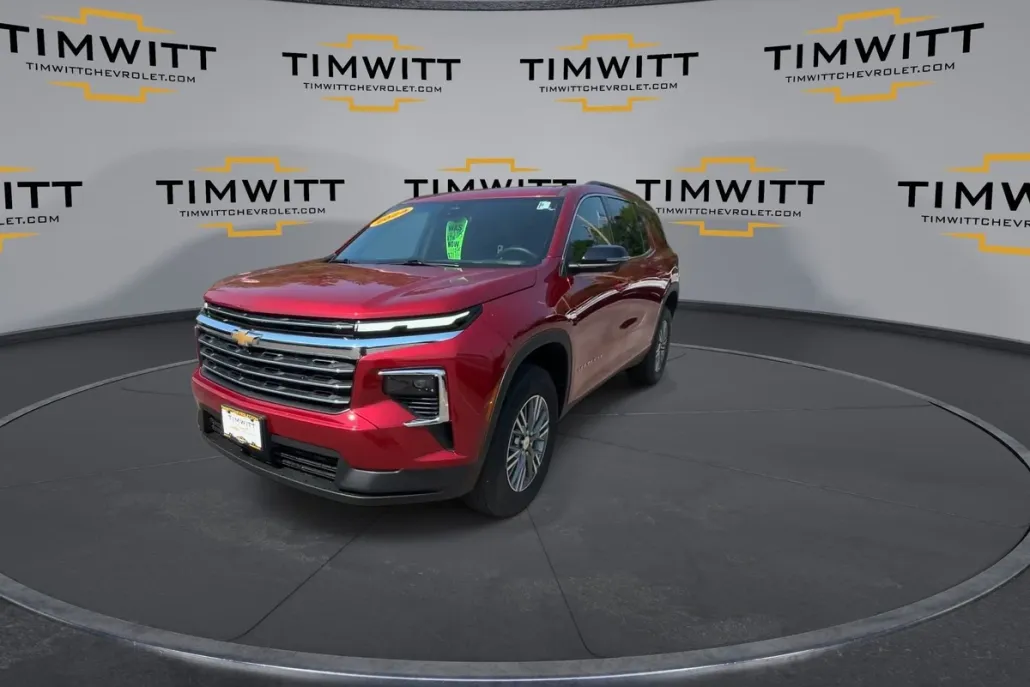 2024 Chevrolet Traverse photo 1