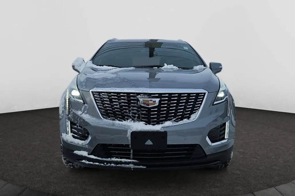 2025 Cadillac XT5 Luxury photo 1