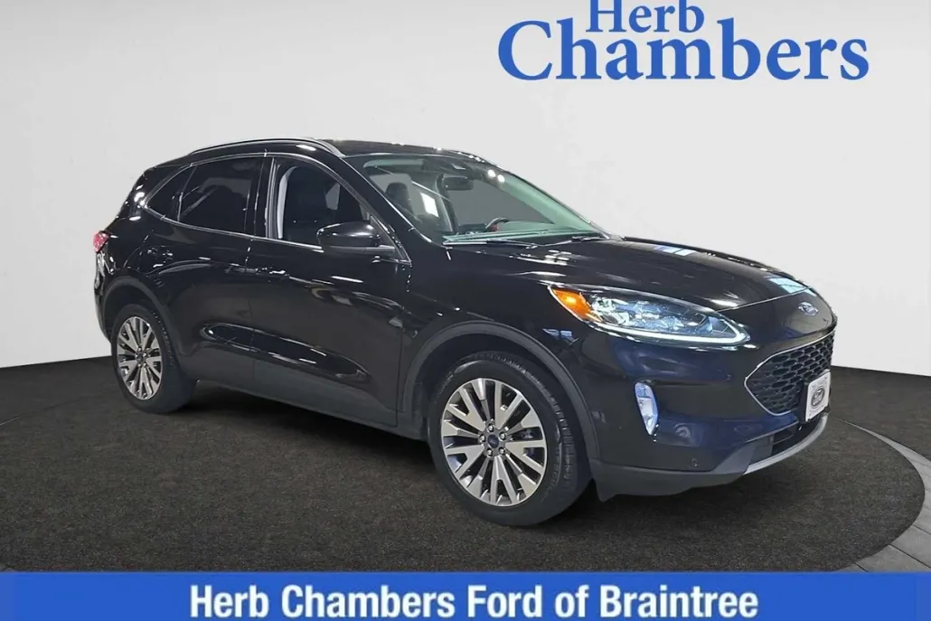 2022 Ford Escape Titanium photo 1