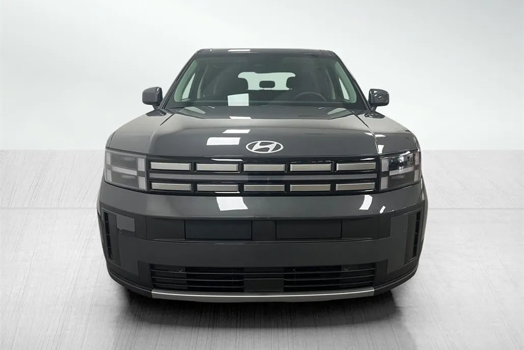 2026 Hyundai Santa Fe SE photo 1