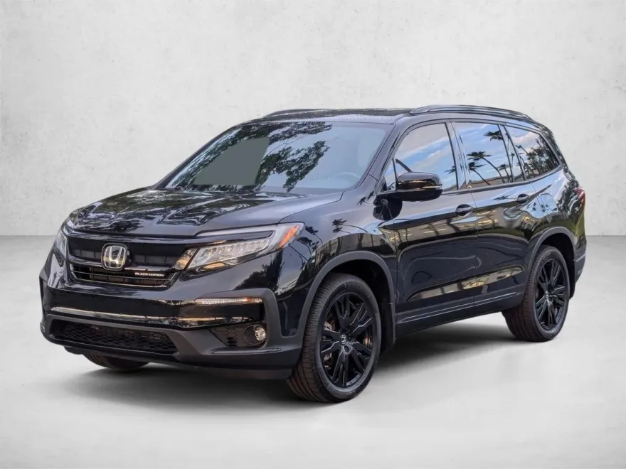 2022 Honda Pilot Black Edition photo 1