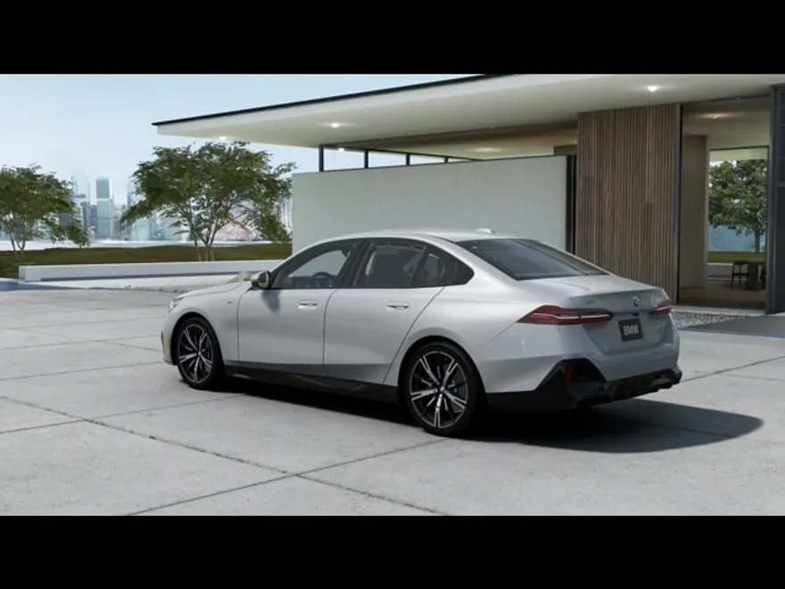 2025 Bmw 530i xDrive Sedan photo 1