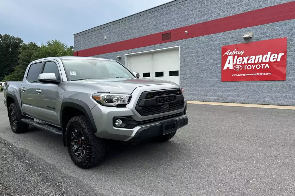 2021 Toyota Tacoma 4x4 SR Double Cab V6 photo 1