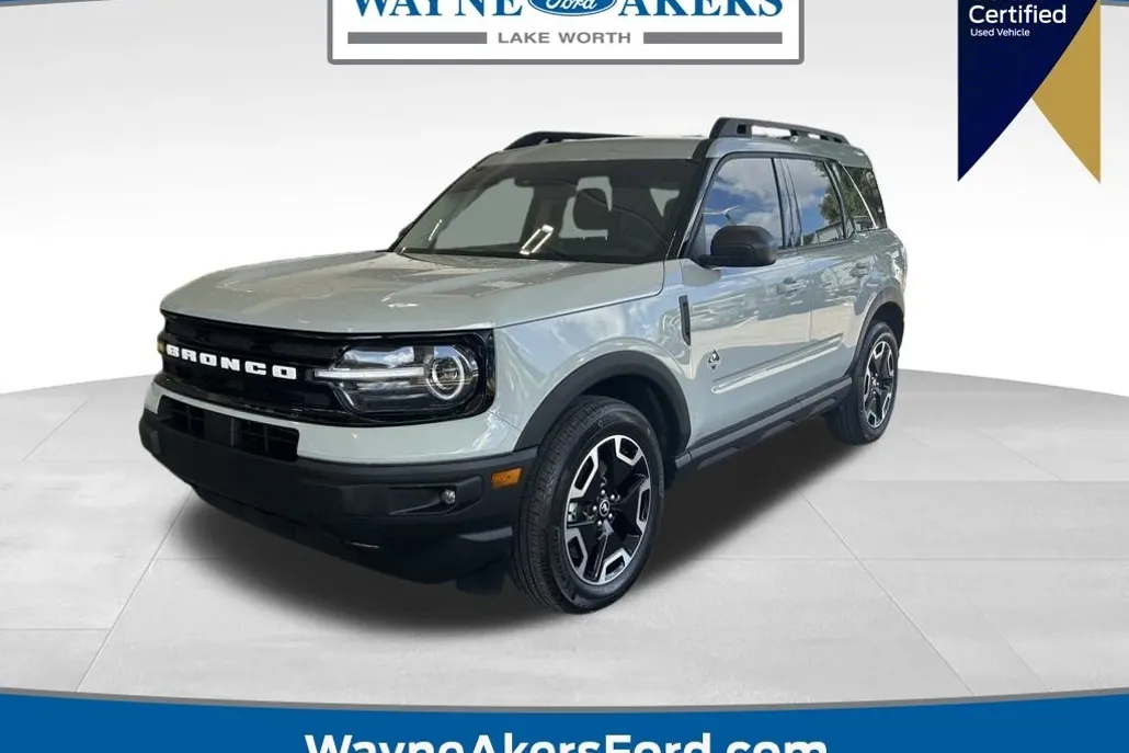 2023 Ford Bronco Sport Outer Banks photo 1
