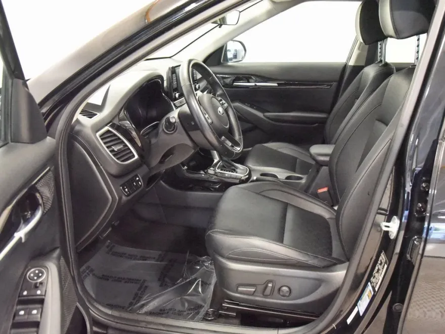 2021 Kia Seltos EX photo 1