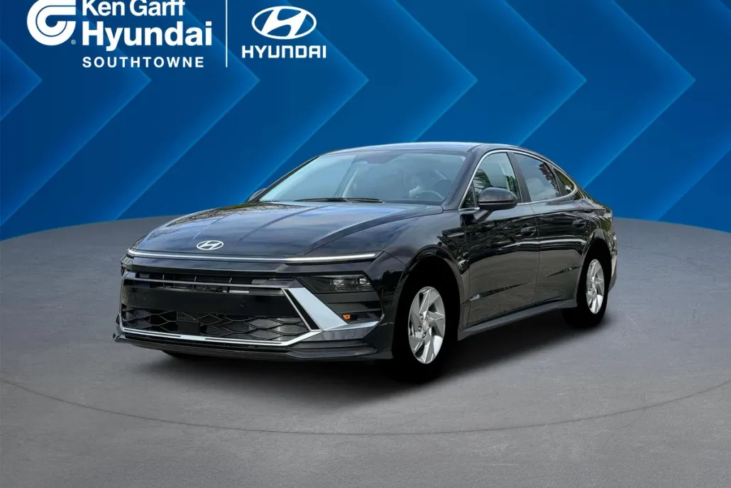 2025 Hyundai Sonata SE photo 1