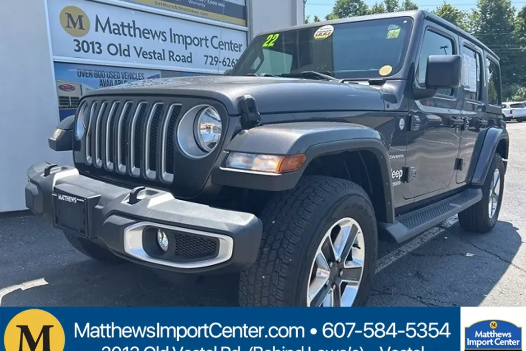 2022 Jeep Wrangler Unlimited Sahara photo 1