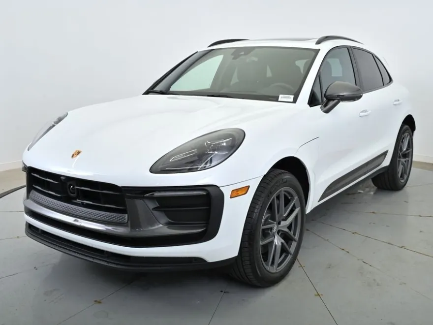 2025 Porsche Macan Base photo 1