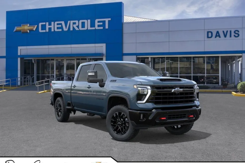 2025 Chevrolet Silverado 2500HD LT photo 1