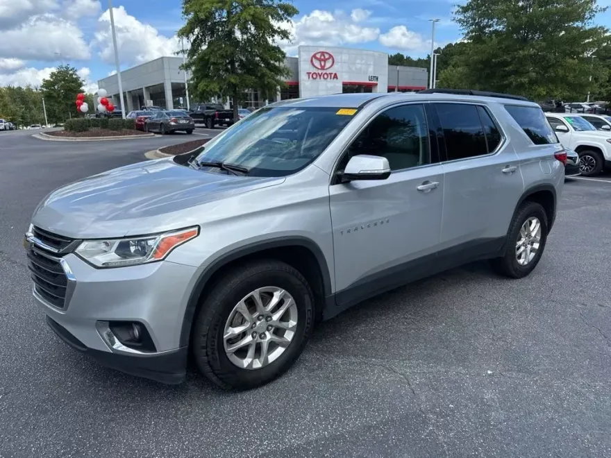 2019 Chevrolet Traverse Cloth 1LT photo 1