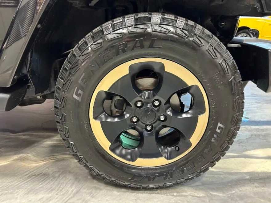 2014 Jeep Wrangler Unlimited Sahara Dragon Edition photo 1