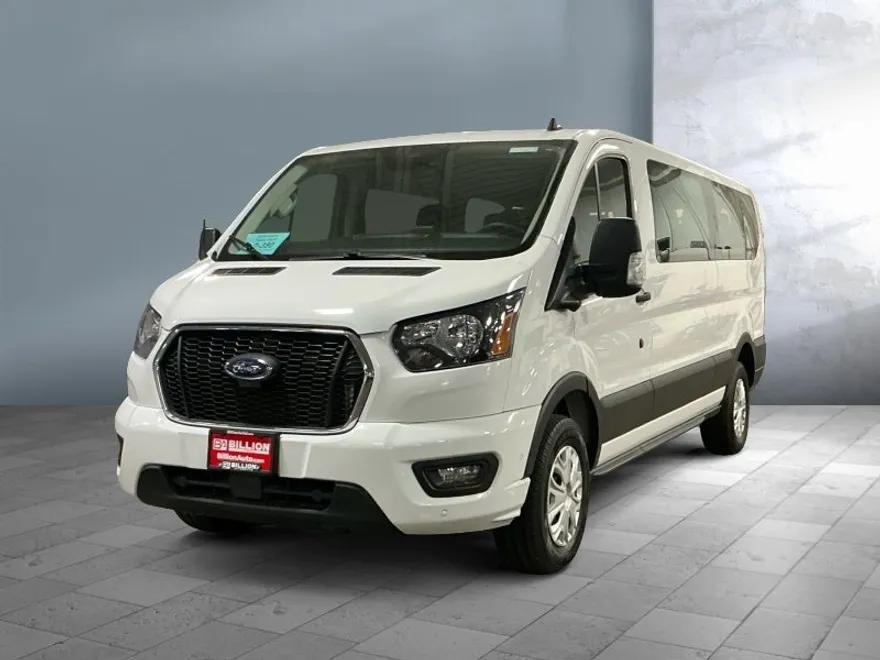 2023 Ford Transit Passenger XLT photo 1
