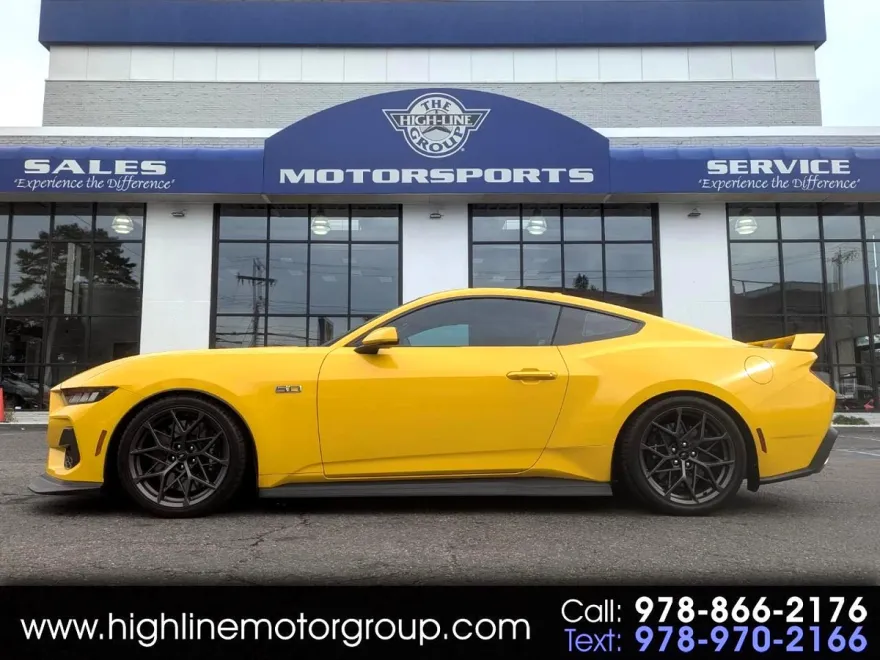2024 Ford Mustang GT photo 1