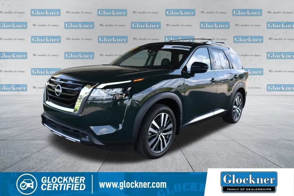 2022 Nissan Pathfinder Platinum photo 1