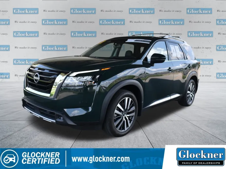 2022 Nissan Pathfinder Platinum photo 1