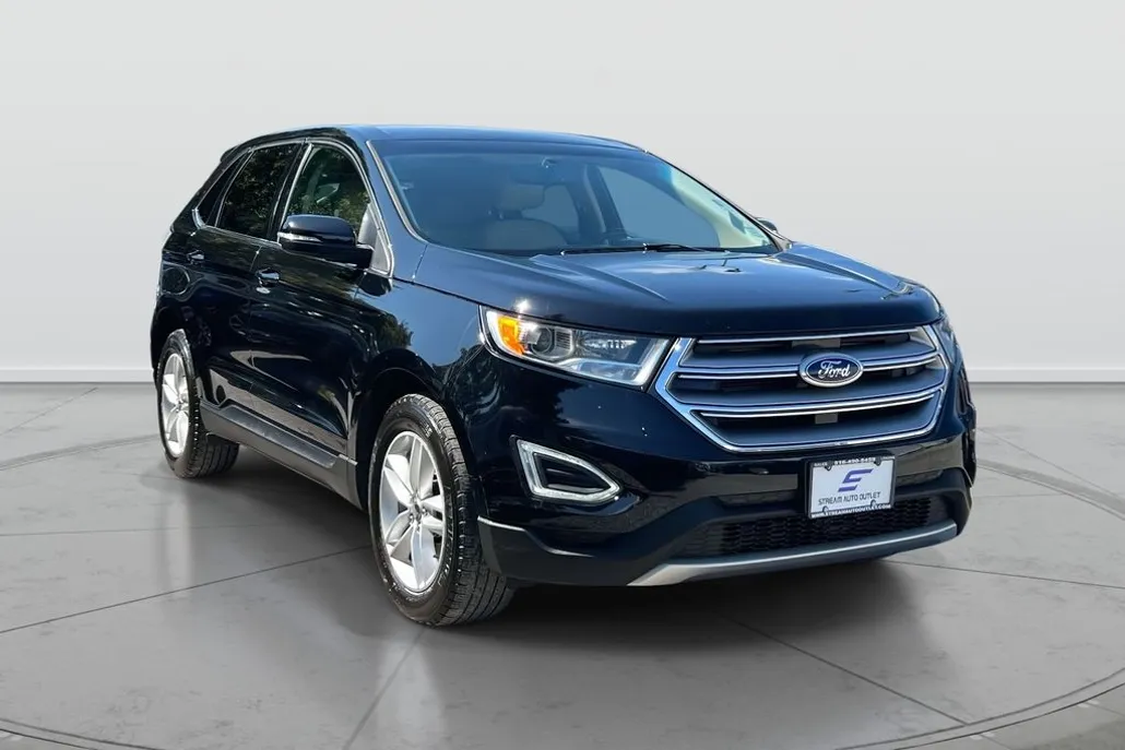 2017 Ford Edge SEL photo 1