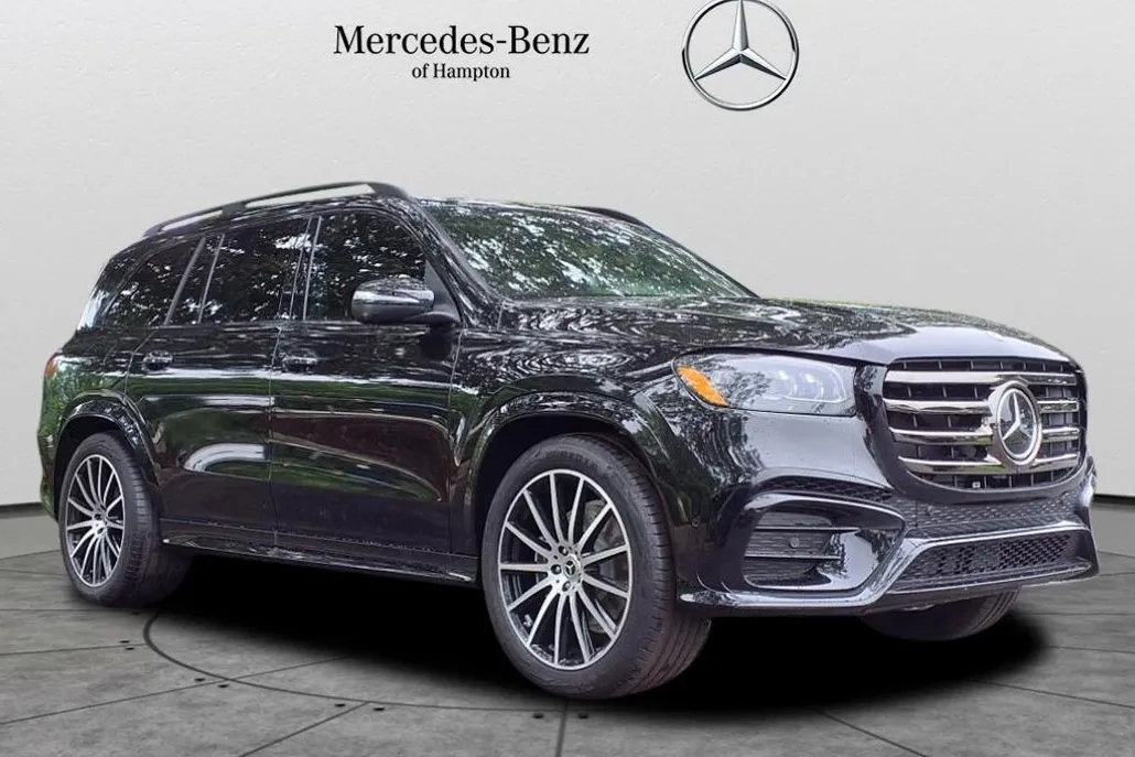 2025 Mercedes Benz GLS 450 4MATIC photo 1