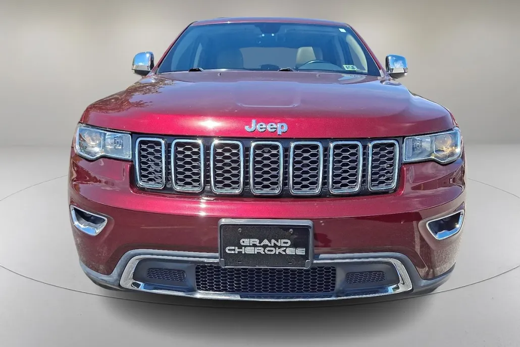 2017 Jeep Grand Cherokee Limited photo 1