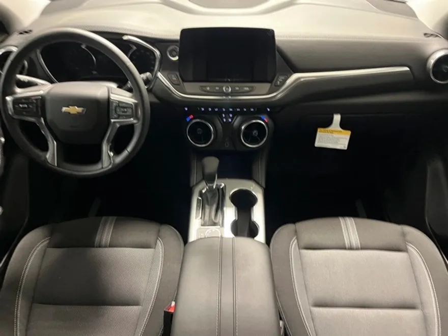 2025 Chevrolet Blazer 2LT photo 1