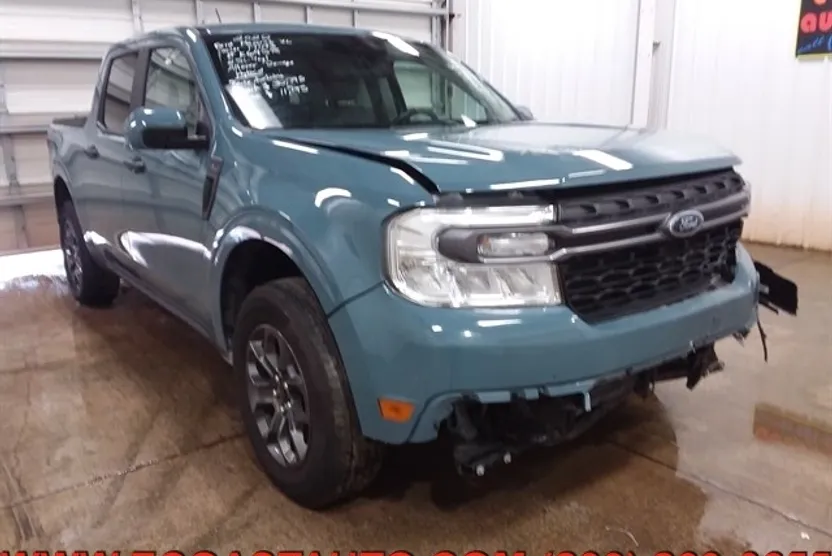 2022 Ford Maverick XLT photo 1