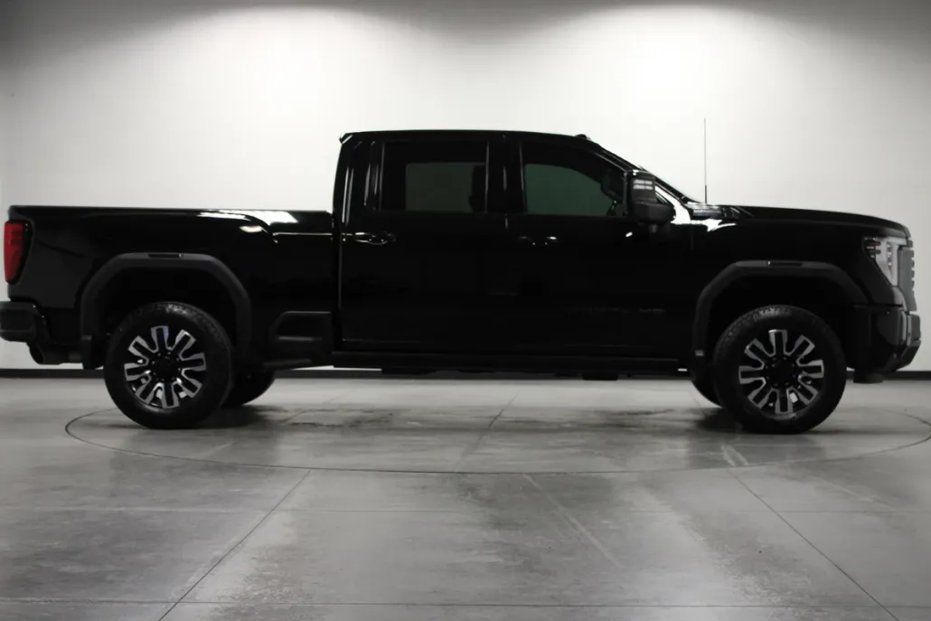 2024 Gmc Sierra 2500 Denali Ultimate photo 1