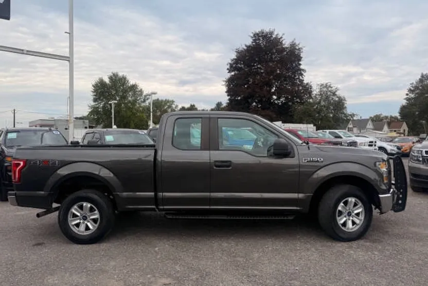 2015 Ford F-150 XL photo 1