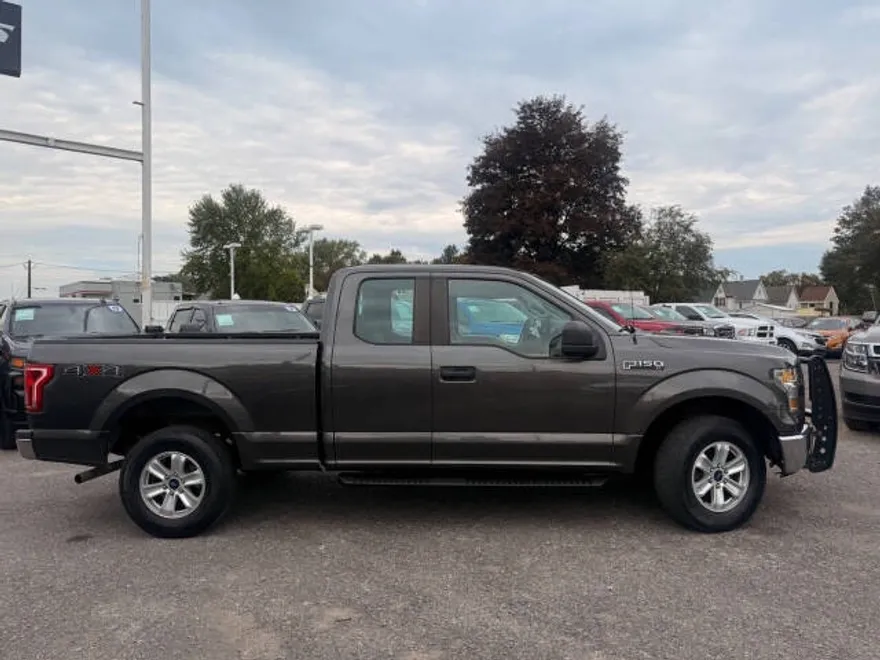 2015 Ford F-150 XL photo 1
