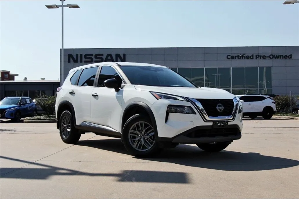 2023 Nissan Rogue S photo 1
