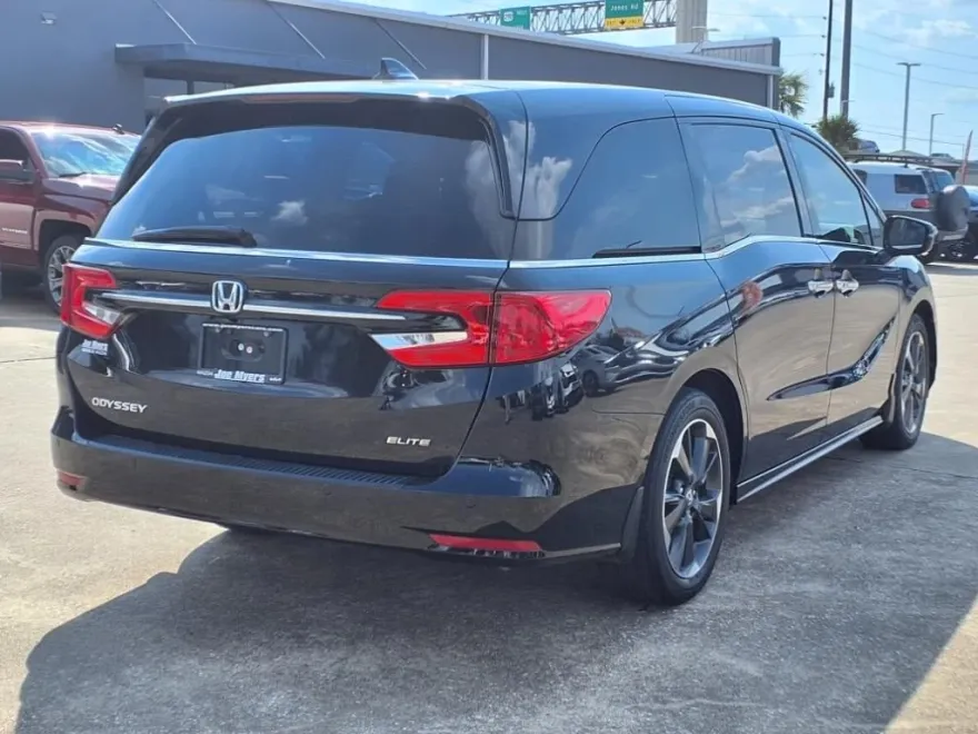 2022 Honda Odyssey Elite photo 4